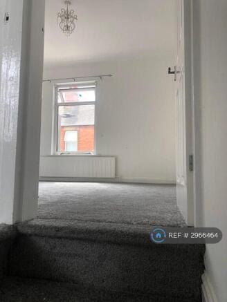2 bed Terraced to rent Image 12