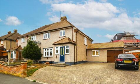 Danes Way, Pilgrims Hatch, Brentwood