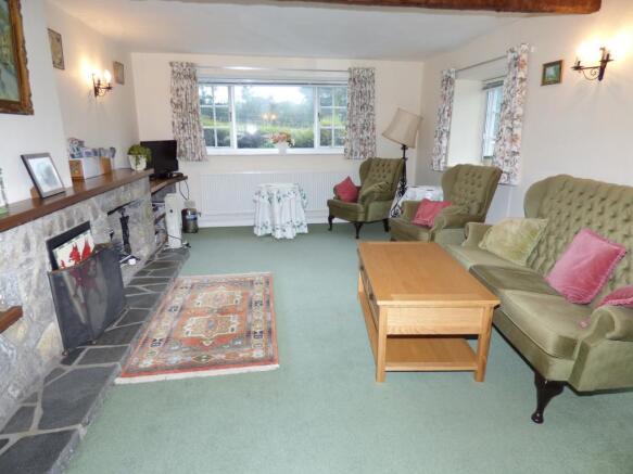 Cottage Lounge