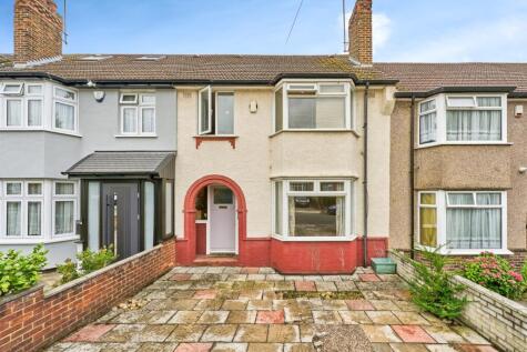 Elton Avenue, Greenford, UB6