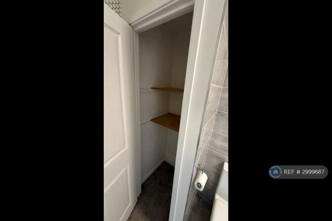 1 bed Flat to rent Image 11