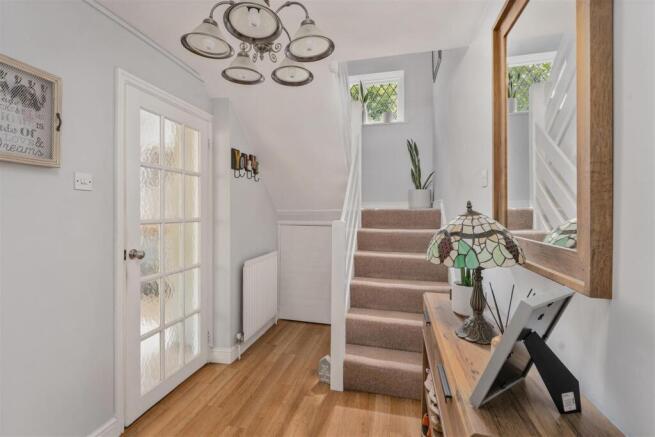 42 Chestnut Road, Mollington-4.jpg
