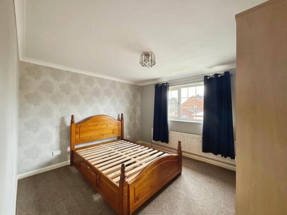 3 bed Semi-Detached for sale Image 9