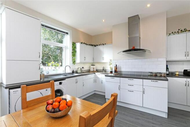 2 bed Terraced for sale Image 5