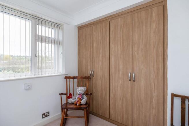 4 bed Detached Bungalow for sale Image 12