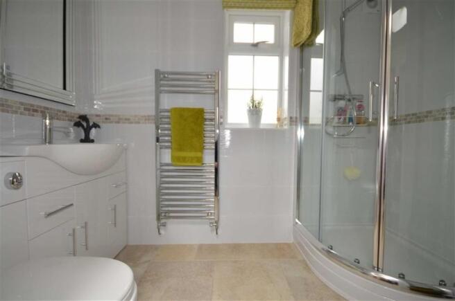 SHOWER ROOM