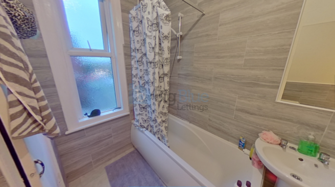 7 bed Terraced to rent Image 7