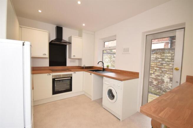 Gladstone Road, Neston photo 4