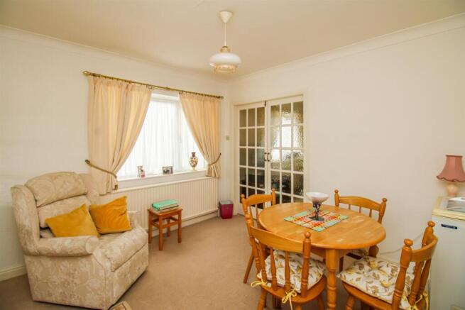 3 bed Detached Bungalow for sale Image 6