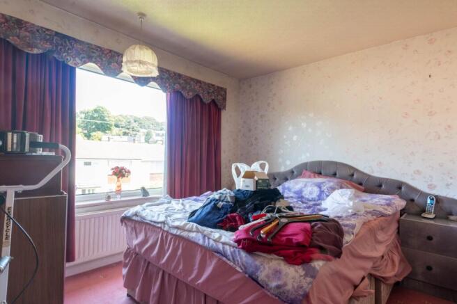 3 bed Semi-Detached for sale Image 6