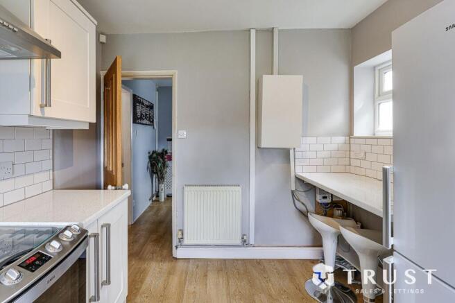 2 bed Semi-Detached for sale Image 7
