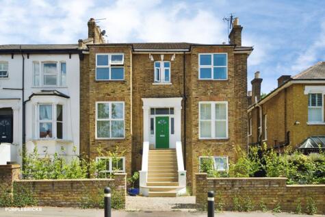 flat 1 - 41 Hermon Hill, London, E11