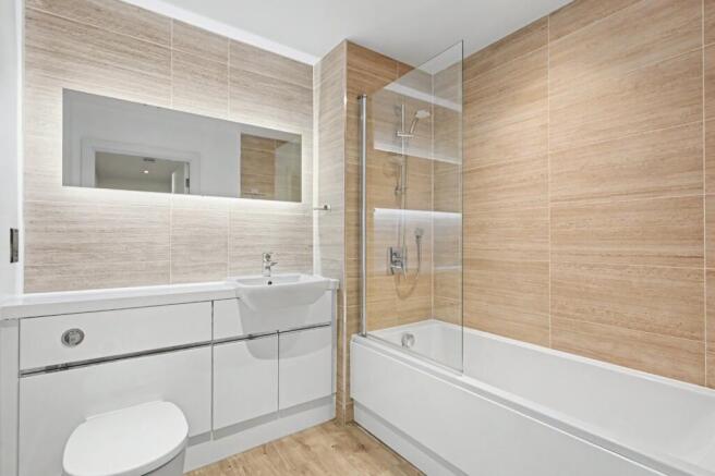 2 bed Flat for sale Image 9
