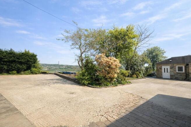3 bed Detached for sale Image 5