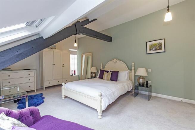 Bedroom 2-2.jpg