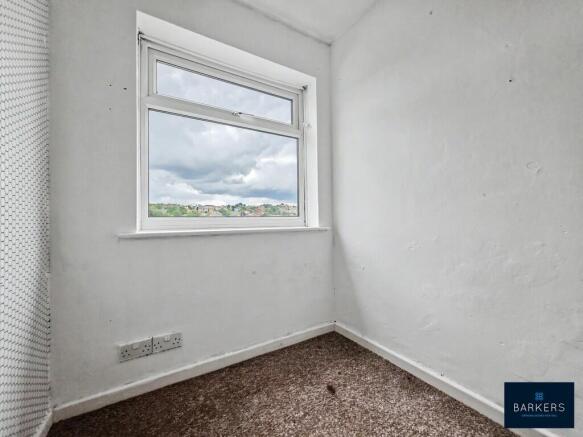 3 bed Terraced for sale Image 10