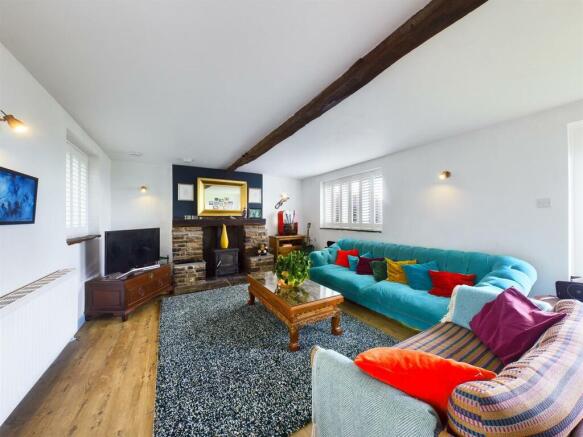 CAM00637P1-PR0462-STILL07.jpg