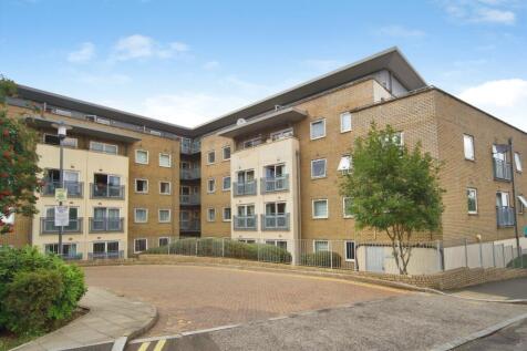 Cline Road, London, N11