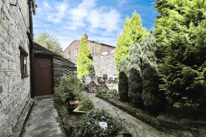 3 bed Detached for sale Image 12