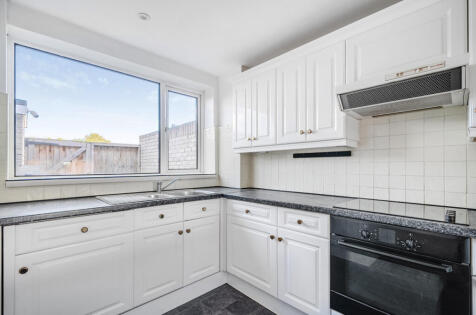 Hetherington Road, Charlton Village, Shepperton, TW17