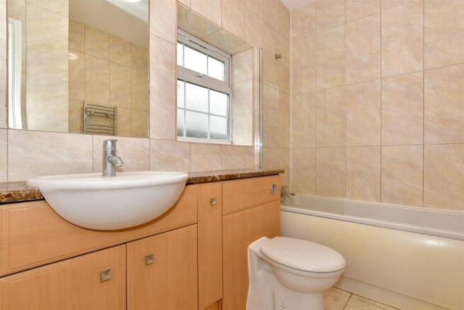 En-Suite Bathroom