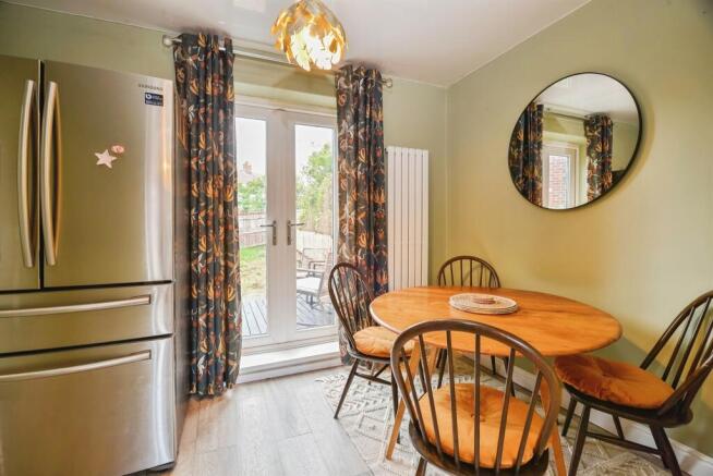 2 bed Semi-Detached for sale Image 4