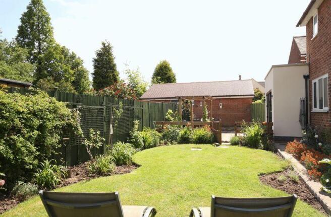 GARDEN 1