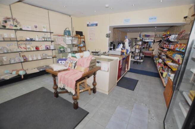 Entrance/Shop area