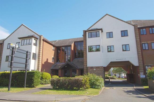 Albion Court, Sun Street, Billericay photo 5