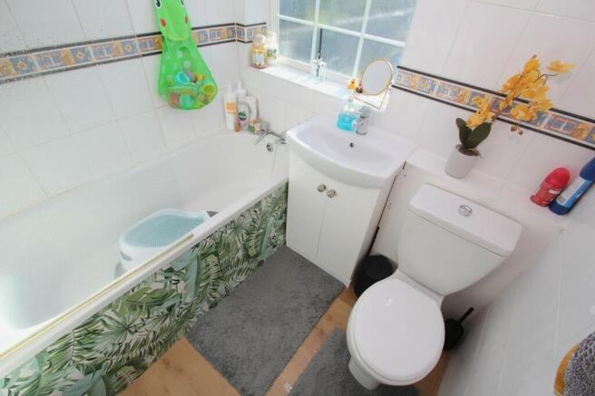 Photo 10