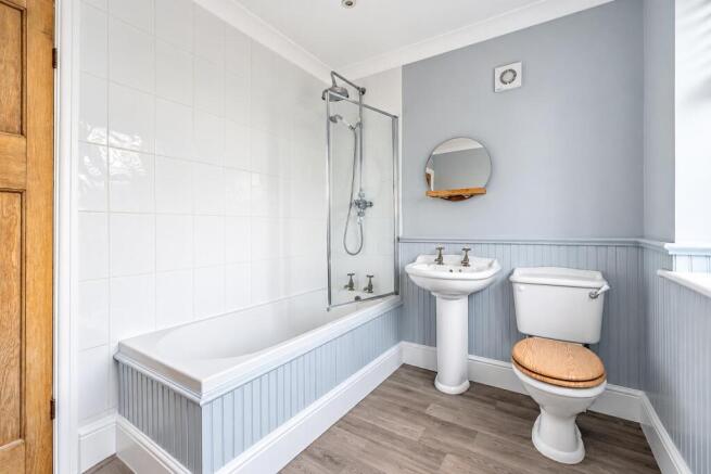2 bed Semi-Detached to rent Image 12