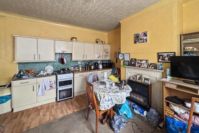 60 Catherine Street, Elland, West Yorkshire, HX5 0JB