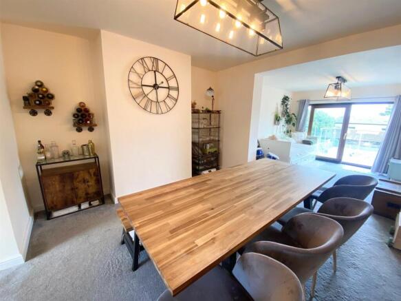 dining room.jpg