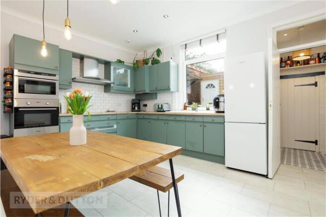 2 bed Terraced for sale Image 5