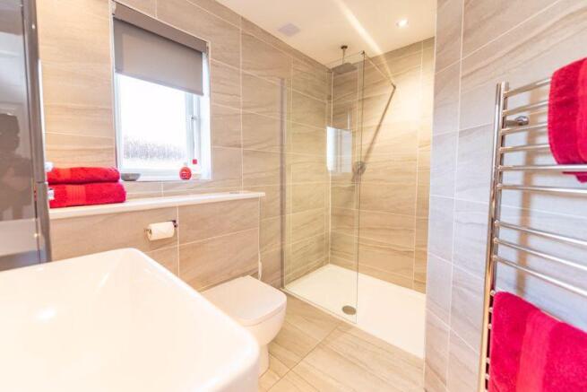En-Suite Showe...