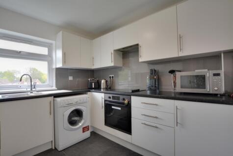 Hayling Court, Broadfield, RH11