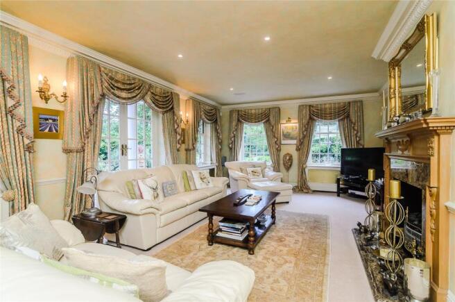 Lounge/Drawing Room