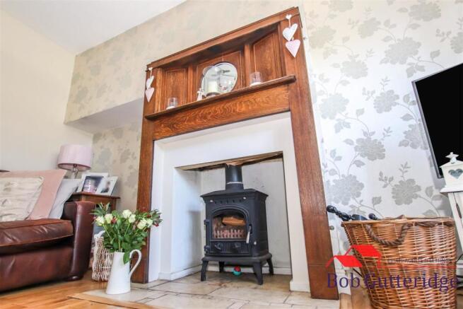 BAY FRONTED LOUNGE