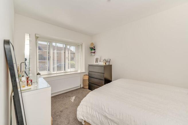 Royston Avenue, Owlthorpe, S20 photo 4
