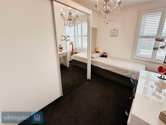 3 bed Terraced for sale Image 10