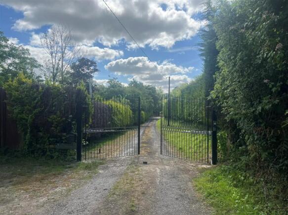 Thornbank Gates