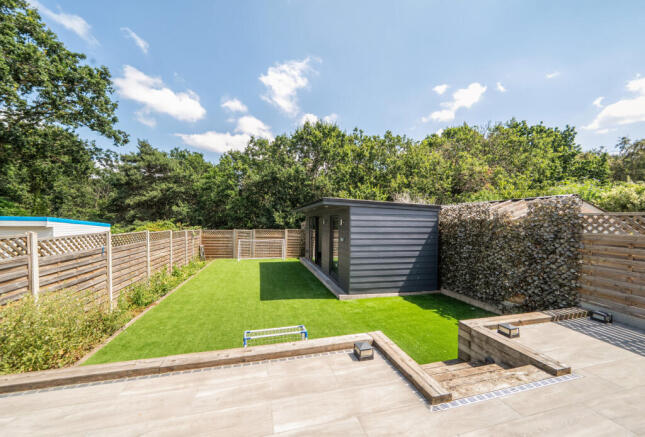 1493629-19-6a5779...