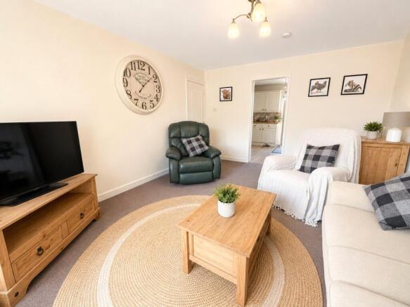 2 bed Bungalow for sale Image 5