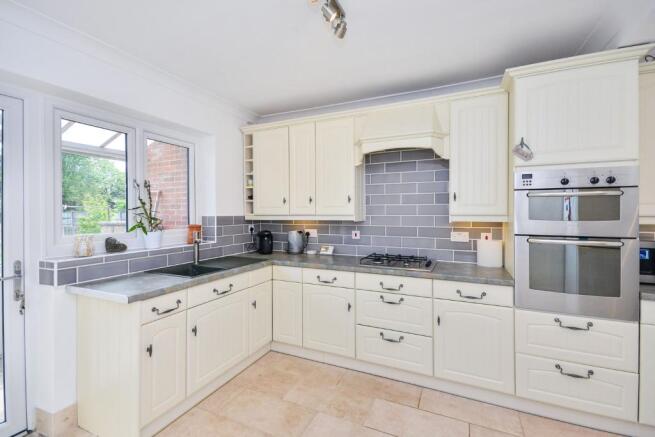 Kitchen diner