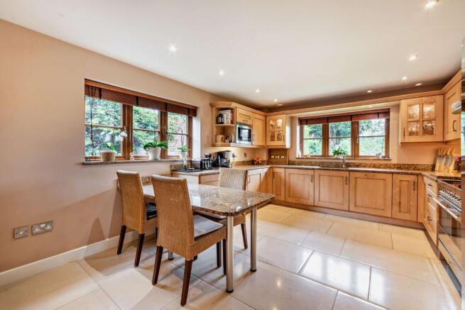 Kitchen/Bfast