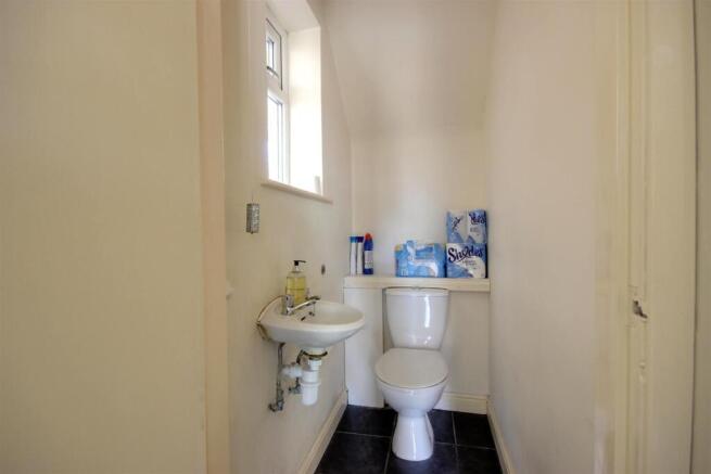 4 bed Town House for sale Image 6