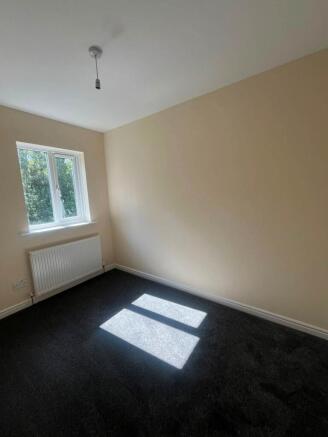 3 bed House to rent Image 7