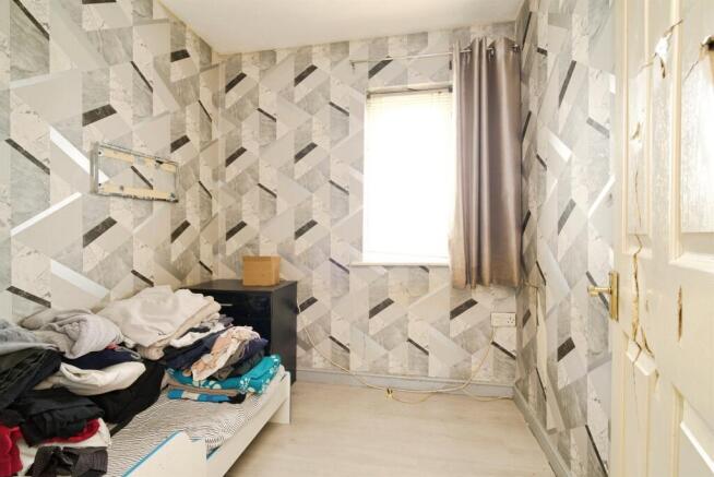3 bed Semi-Detached for sale Image 8