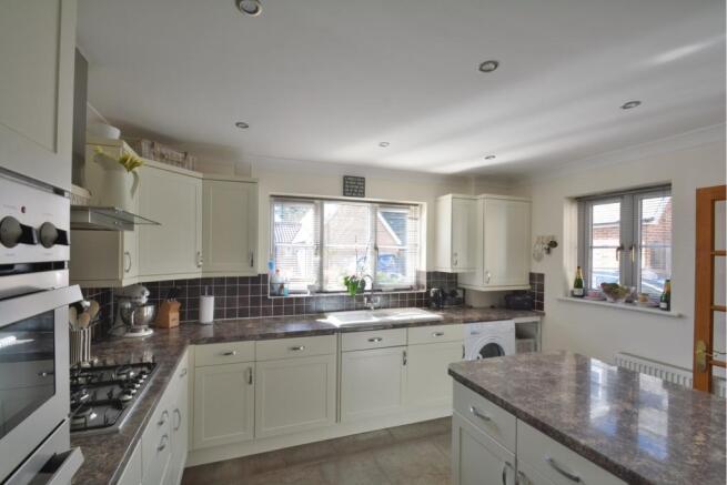 Kitchen / Breakfast