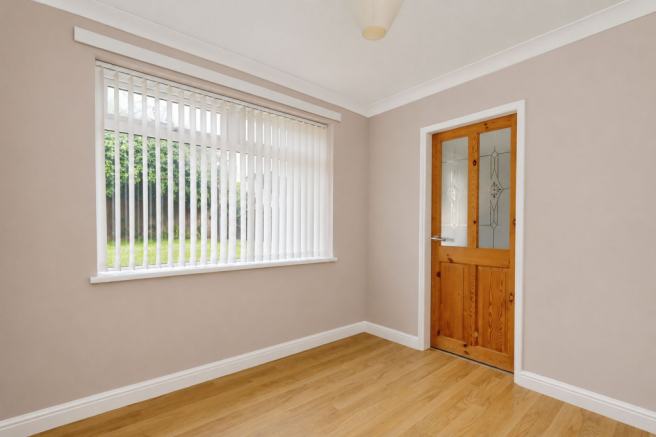 3 bed Semi-Detached for sale Image 6